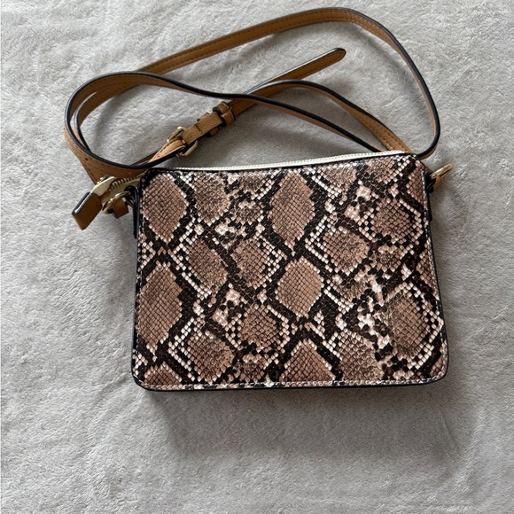Aldo Stylish Snake Print Crossbody Bag - Picture 3 of 4